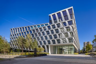 ONE PLAZA Düsseldorf - © HPP Architekten / MOMENI Gruppe, Foto: Ralph Richter